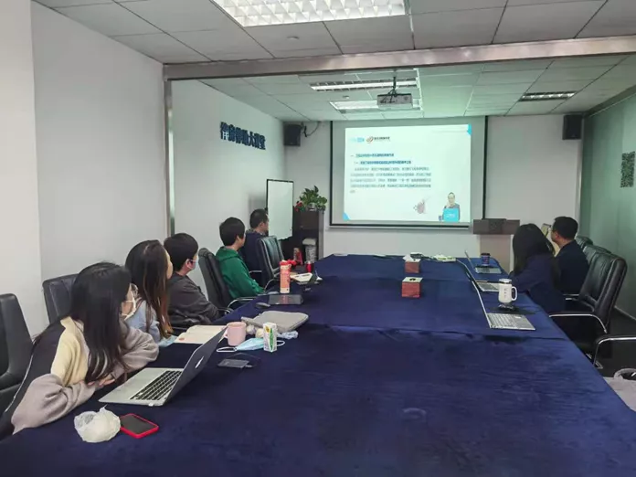 律房律地举办《工程总承包管理办法》学习讨论会